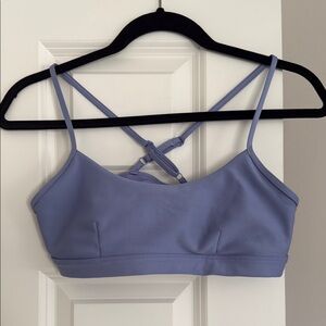 Alo airlift intrigue bra lilac blue M